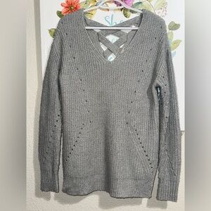 It’s Our Time Gray Long Sleeve Sweater Size M